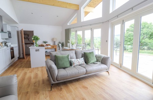 Ruthin Cottage | PEN BRYN, family friendly, character holiday cottage in Ruthin