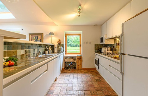 La Trinite-sur-Mer House | Pen Er Hoët by Interhome