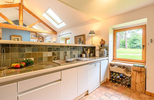 La Trinite-sur-Mer House | Pen Er Hoët by Interhome