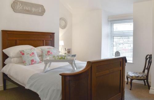 Rhuddlan House | Pen Y Bont