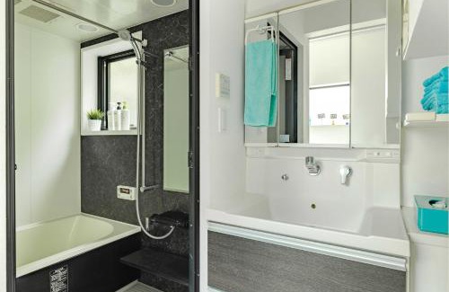 Nishi-Shinjuku House | Pencil House - 10 mins walk to Shinjuku