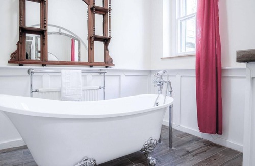 Pendine House | Pendine Manor - 9 Bedroom Manor House - Pendine