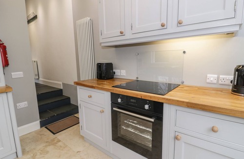 Beddgelert Cottage | PENIEL COTTAGE, pet friendly, character holiday cottage in Beddgelert