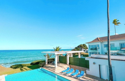 Los Brazos Villa | Peninsula Esmeralda - Larimar Villa - Place that rewards all the senses
