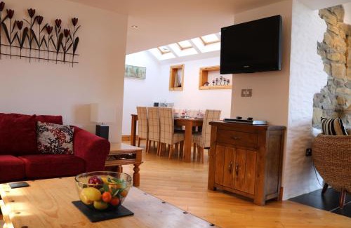 Aberporth House | Penlan Coastal Cottages-Millstone