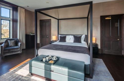 St Davids House | Penrhiw Priory