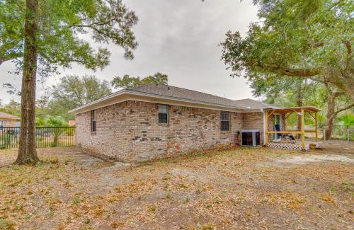 Myrtle Grove House | Pensacola Home with Private Yard 7 Mi to Downtown!