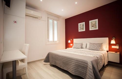 Cortes House | Pensión Corbero