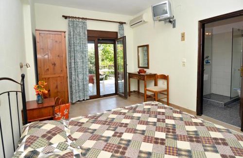 Potos House | Pension Aldebaran