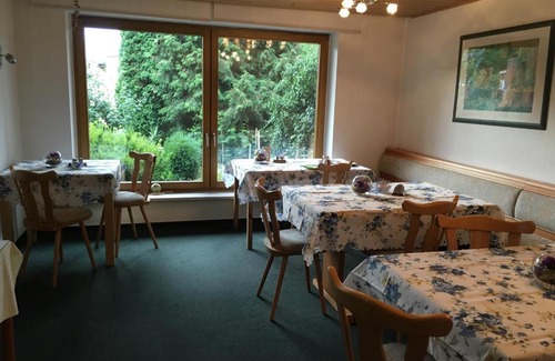 Loebau Bed & Breakfast | Pension Anna