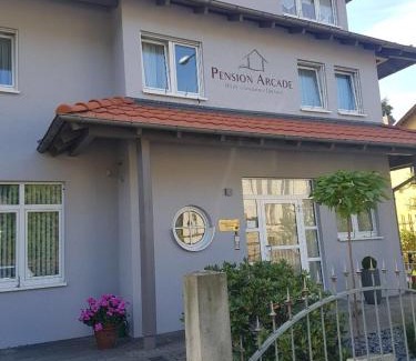 Weisser Hirsch House | Pension Arcade