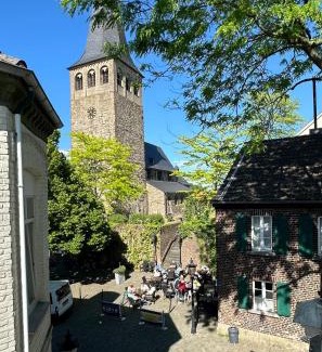 Ratingen Hotel | Pension Café Eisgold