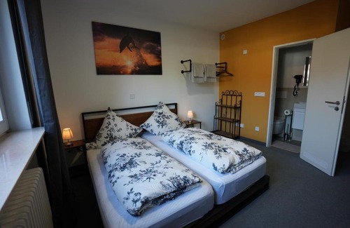 Neu-Anspach House | Pension Christine