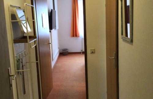 Voesendorf Bed & Breakfast | Pension Claudia