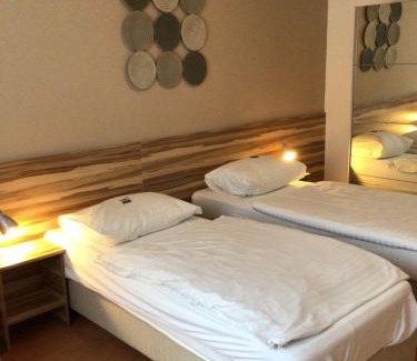 Voesendorf Bed & Breakfast | Pension Claudia