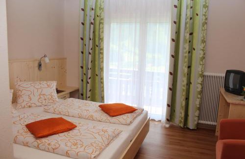 Gnesau Sonnleiten Apartment | Pension & Ferienwohnung Sonnleiten