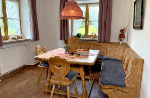 Bischofswiesen Apartment | Pension Loiplstüberl