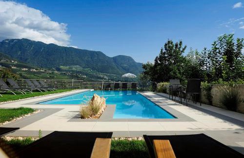 Tirolo House | Pension Schweigkofler