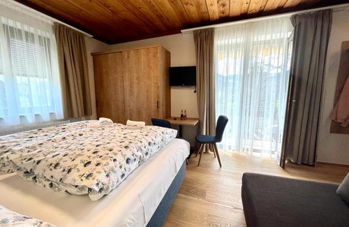 Hallein Hotel | Pension Sommerauer