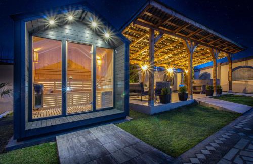 Novaci House | Pensiunea Adrian