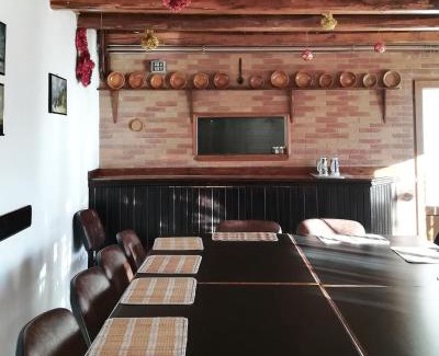 Izvoarele House | Pensiunea Amo