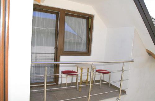 Reghin House | Pensiunea Blanca