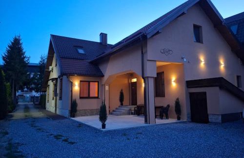 Vatra Dornei House | Pensiunea Casa Dorneană