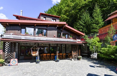 Predeal House | Pensiunea Cornelia