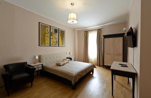 Tirgu Mures House | Pensiunea Elphin