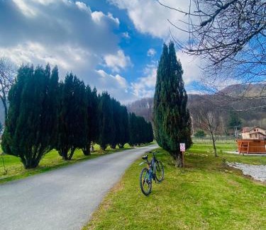 Zavoi House | Pensiunea Florina