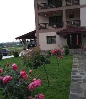 Polovragi House | PENSIUNEA SUBCETATE