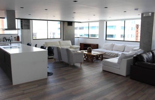 Las Lomas I Apartment | Pent-house dos niveles Parque Lleras terraza y BBQ