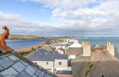 Torcross Apartment | Penthouse 16 At The Beach