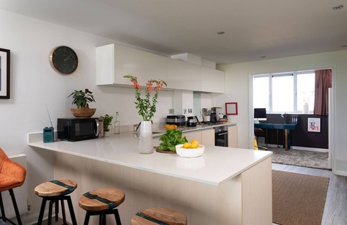 Newquay Apartment | Penthouse 53 Zinc (Sleeps 6) - an apartment that sleeps 6 guests in 3 bedrooms