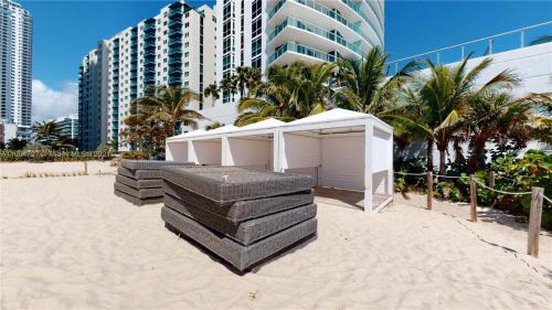 Hollywood South Central Beach Apartment | Penthouse Apartment Hyde Resort Hotel & Residences