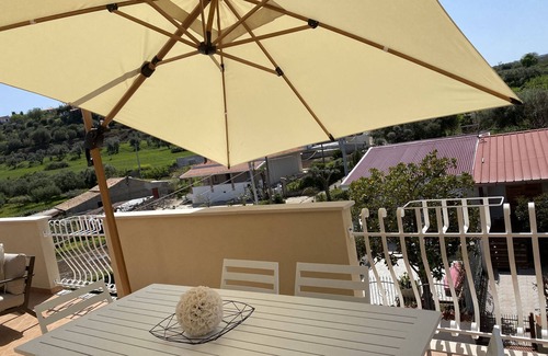 Zambrone Apartment | Penthouse Appartment with private solarium on roof