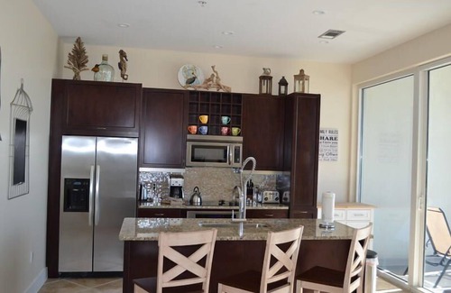 Galveston Condo | PENTHOUSE BEAUTY THAT SLEEPS 10 DIAMOND BEACH RESORT CONDOS