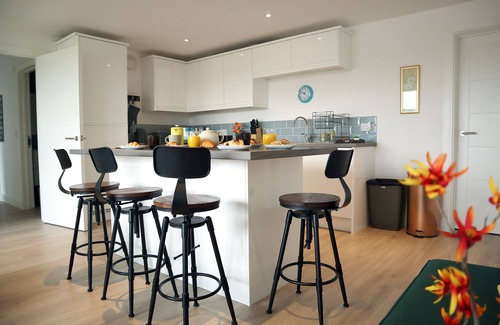 Ipswich Apartment | Penthouse by the Ipswich Station