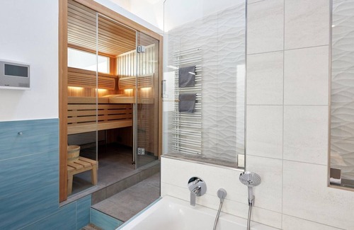Ellenberg Apartment | Penthouse captain's bridge