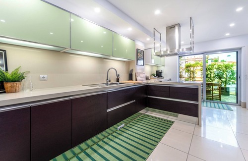 Cascais Apartment | Penthouse Cascais Center with Rooftop, Pool and Garage