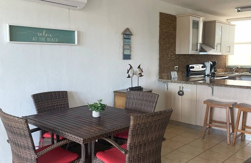 Loiza Apartment | Penthouse con Vista al Mar en Aquatika – Frente a la Piscina