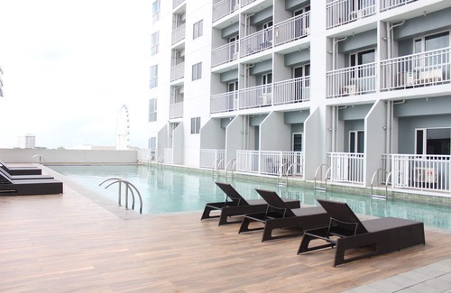 Pasay Condo | Penthouse Floor Overlooking Manila Bay