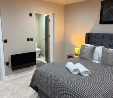 Sheldon Apartment | Penthouse, Free Parking BHX NEC 250 Deposit