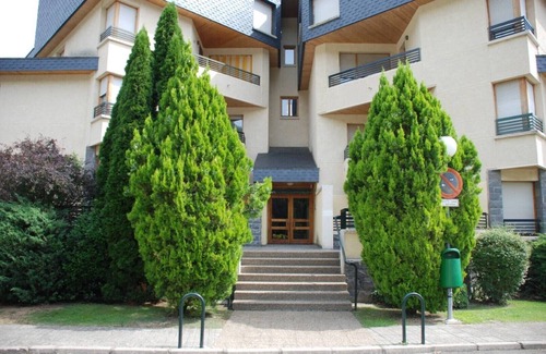 Biescas Apartment | Penthouse in Biescas with pool, tennis and barbecue