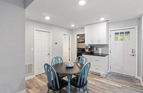 Village of Four Seasons Condo | Penthouse Level Condo w/Lake & Pool Views, Tennis & Pickleball