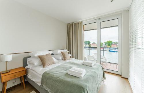 Mrzezyno Apartment | Penthouse Lighthouse Mrzeżyno SurfingBird