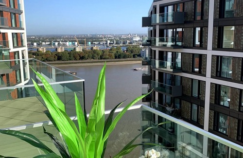 Woolwich Riverside Apartment | Penthouse - River View 1B Condo