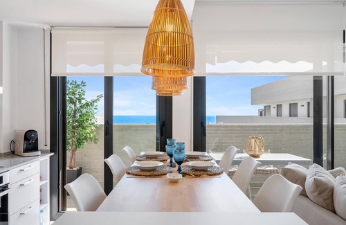 Roques Daurades Apartment | Penthouse sea front views and pool 100m beach