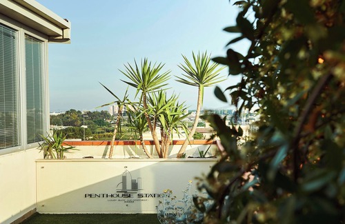 Brindisi Apartment | Penthouse Station The Residences (Apt with private Jacuzzi)