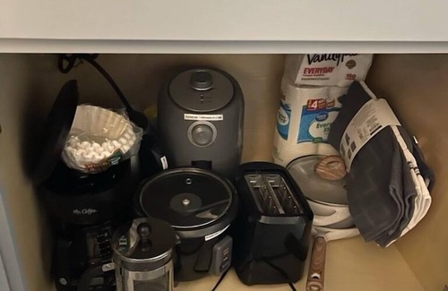 Waikiki Condo | Penthouse Studio in Waikiki - 25% Off Monthly Stays!